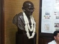 20130403_171827 - Museo Gandhi - Busto del Mahatma